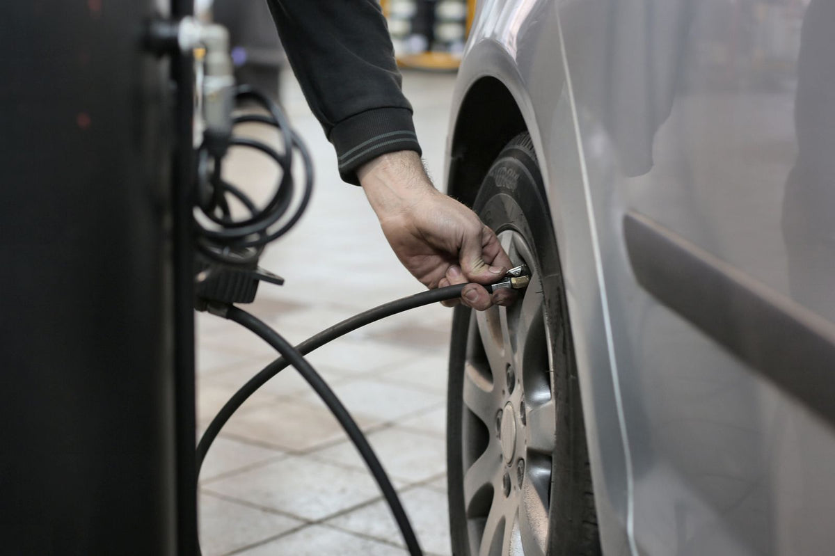 Vor der Ferienfahrt: ein Reifencheck für das wirklich beladene Auto