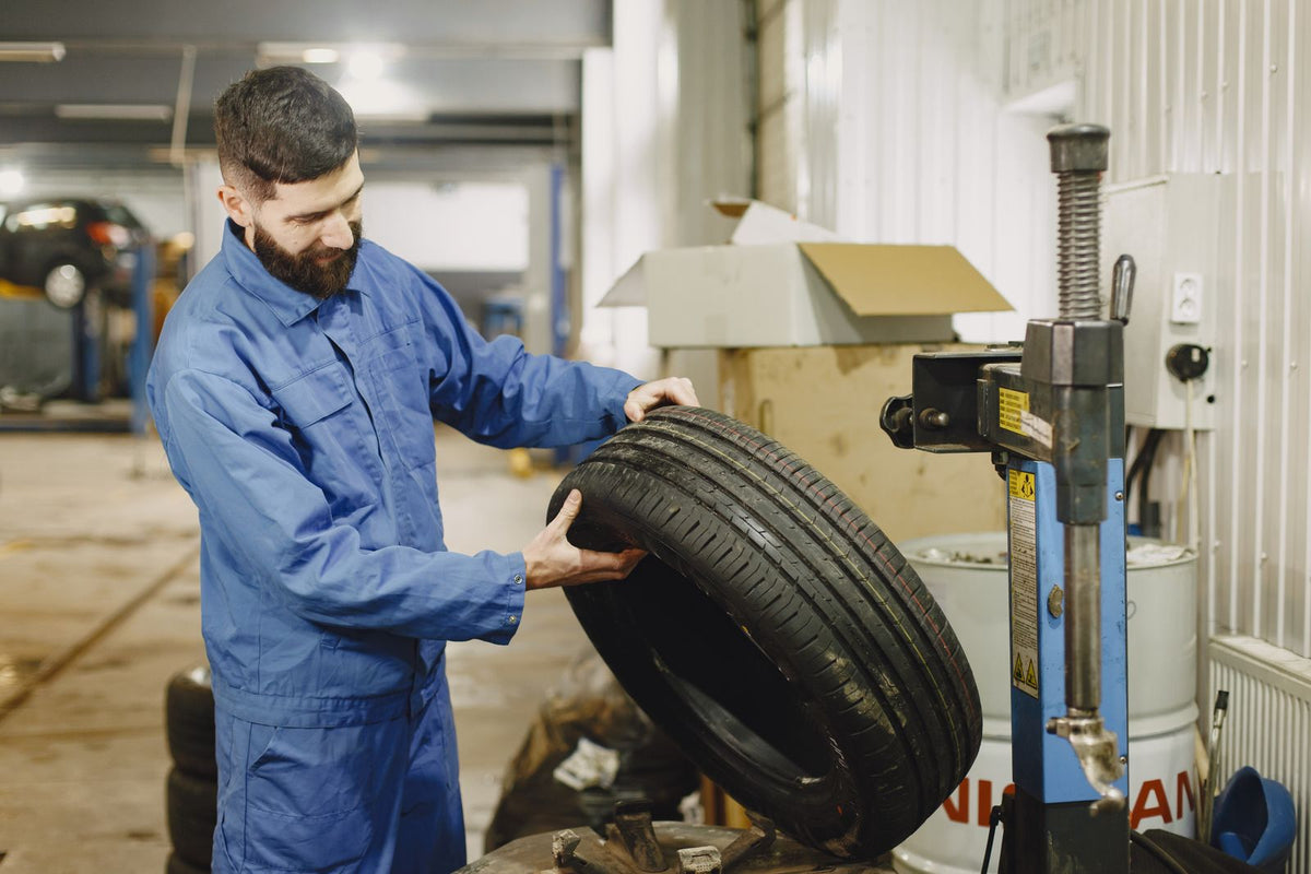 XL oder HL: Welche Reifen braucht ein schweres Auto?